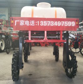 禹城亚泰机械四轮喷药机 新型玉米喷药机 水稻小麦打药机
